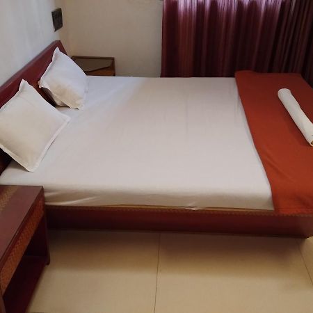 Agrawal Bhavan Budget Stay Only For Indians Bombaim Exterior foto
